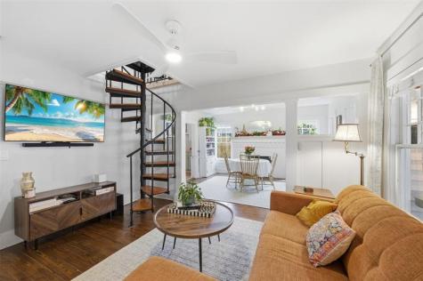 117 S Palmway Lake Worth Beach FL 33460