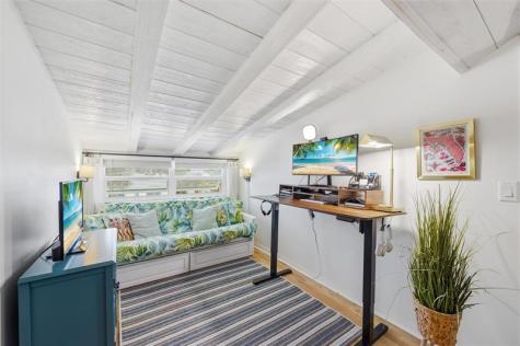 117 S Palmway Lake Worth Beach FL 33460
