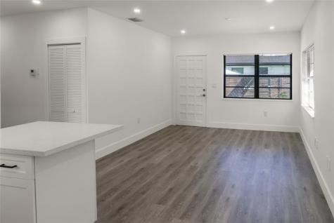 2724 SW 34th Court Miami FL 33133