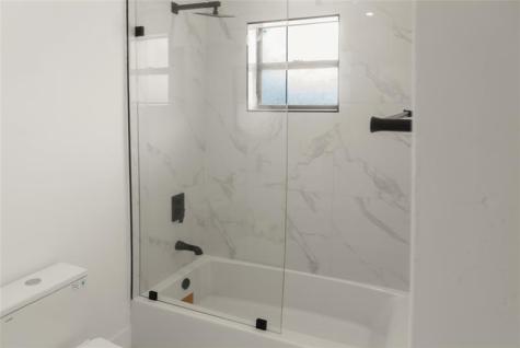 2724 SW 34th Court Miami FL 33133