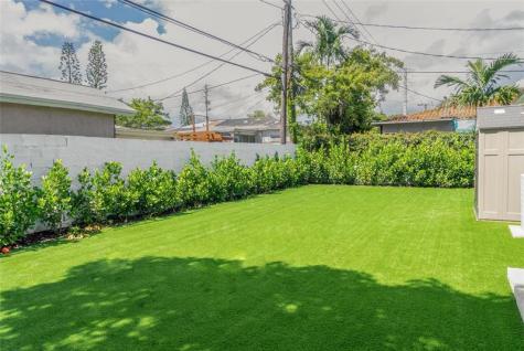 2724 SW 34th Court Miami FL 33133