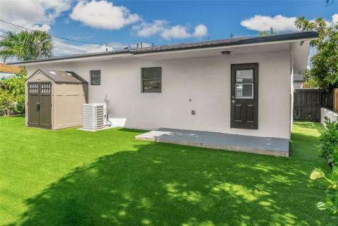 2724 SW 34th Court Miami FL 33133