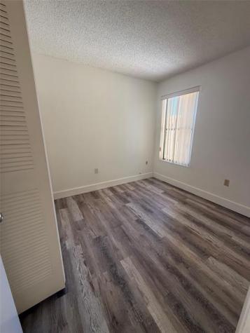 660 W Park Drive Miami FL 33172