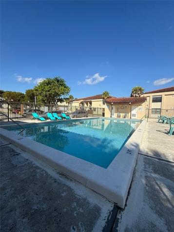 660 W Park Drive Miami FL 33172
