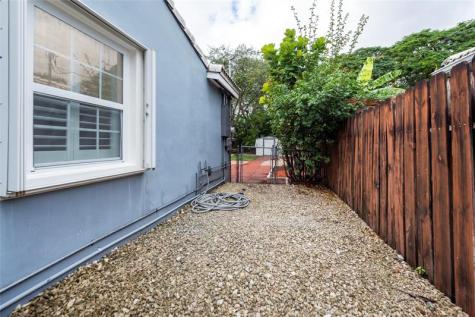 1225 NW 4th Avenue Fort Lauderdale FL 33311