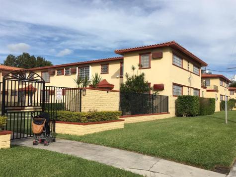631 SW 11th Street Miami FL 33129