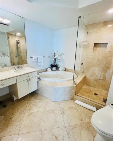 111 SE 8th Avenue Fort Lauderdale FL 33301