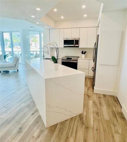111 SE 8th Avenue Fort Lauderdale FL 33301