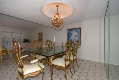 1018 NE 25th Hallandale Beach FL 33009