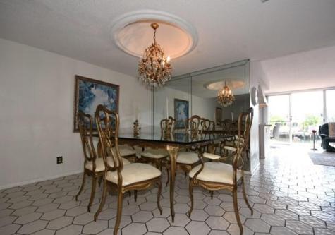 1018 NE 25th Hallandale Beach FL 33009