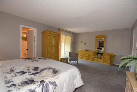 1018 NE 25th Hallandale Beach FL 33009