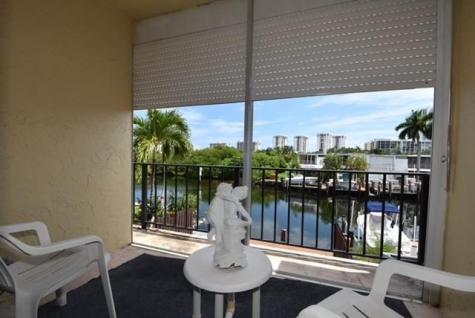 1018 NE 25th Hallandale Beach FL 33009
