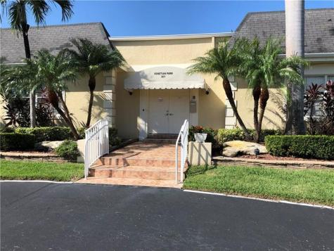 1018 NE 25th Hallandale Beach FL 33009