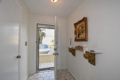 1018 NE 25th Hallandale Beach FL 33009