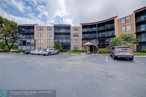 3900 N Hills Drive Hollywood FL 33021