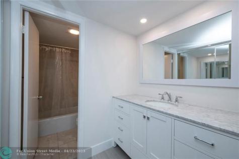 3900 N Hills Drive Hollywood FL 33021