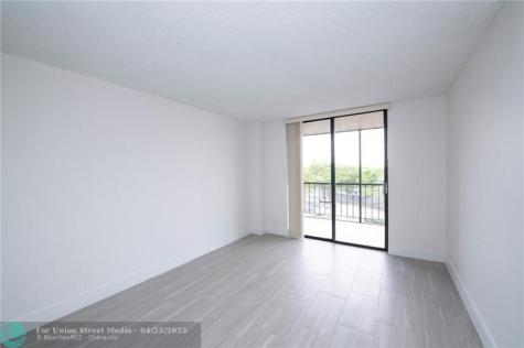 3900 N Hills Drive Hollywood FL 33021