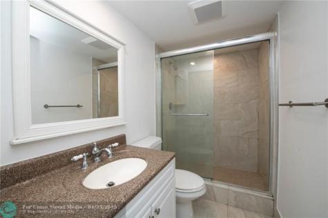 3900 N Hills Drive Hollywood FL 33021