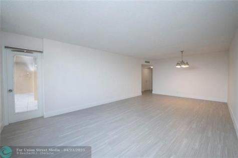 3900 N Hills Drive Hollywood FL 33021