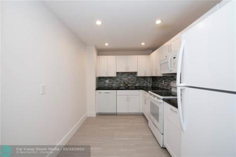 3900 N Hills Drive Hollywood FL 33021