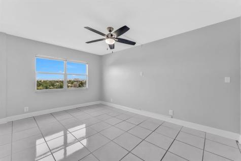 2555 NE 11th Street Fort Lauderdale FL 33304