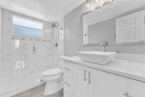 2555 NE 11th Street Fort Lauderdale FL 33304