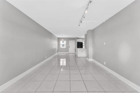 2555 NE 11th Street Fort Lauderdale FL 33304