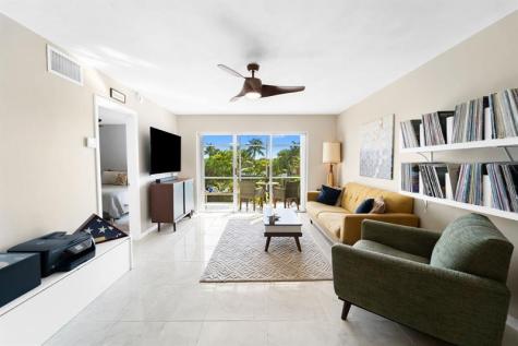 3000 NE 16th Avenue Oakland Park FL 33334