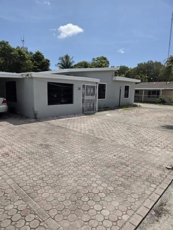 31 Edmund Road West Park FL 33023