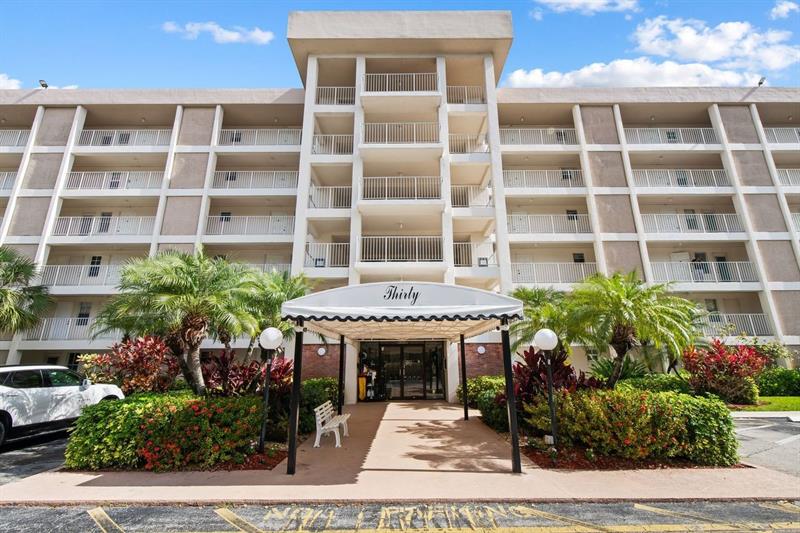 2851 S Palm Aire Drive Pompano Beach FL 33069