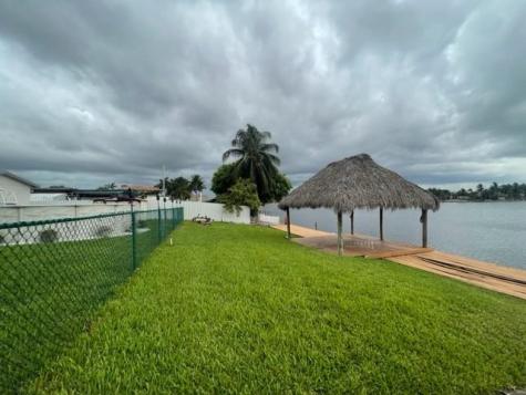 7871 NW 181st Street Hialeah FL 33015