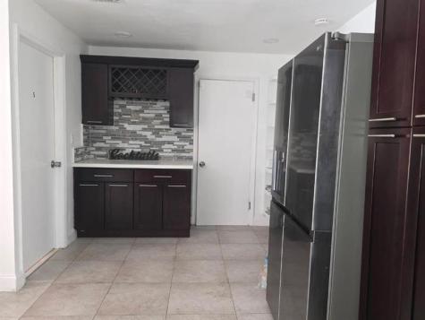 690 NW 68th Avenue Plantation FL 33317