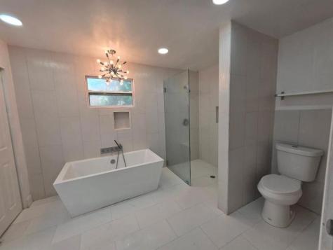 690 NW 68th Avenue Plantation FL 33317