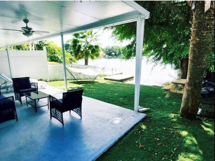 2456 SW 54th Fort Lauderdale FL 33312