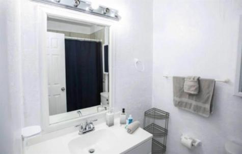 2456 SW 54th Fort Lauderdale FL 33312