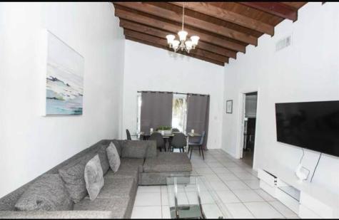 2456 SW 54th Fort Lauderdale FL 33312