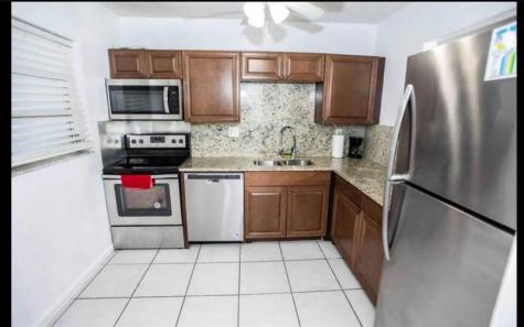 2456 SW 54th Fort Lauderdale FL 33312