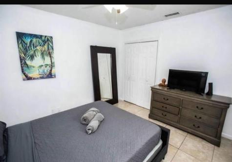 2456 SW 54th Fort Lauderdale FL 33312