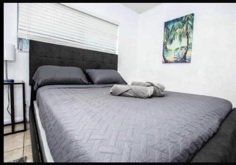 2456 SW 54th Fort Lauderdale FL 33312
