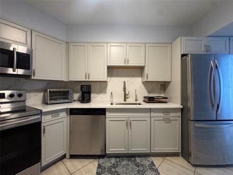 3725 S Ocean Drive Hollywood FL 33019