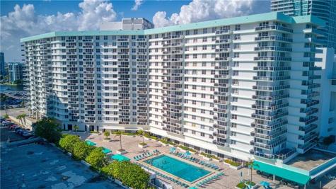 3725 S Ocean Drive Hollywood FL 33019
