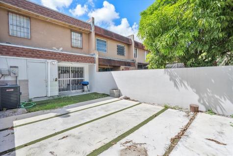 2759 NW 198th Terrace Miami Gardens FL 33056