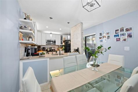 3387 Cocoplum Circle Pompano Beach FL 33063