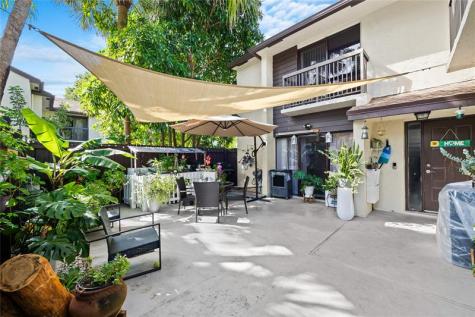 3387 Cocoplum Circle Pompano Beach FL 33063