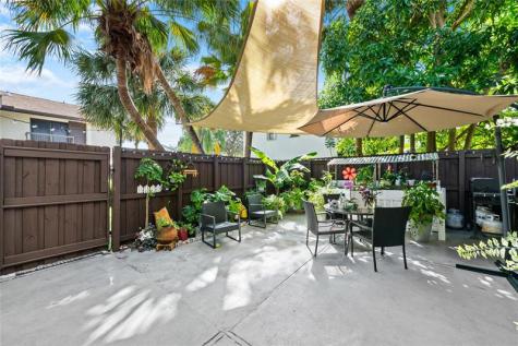3387 Cocoplum Circle Pompano Beach FL 33063