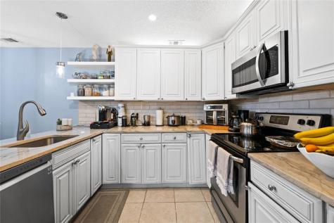 3387 Cocoplum Circle Pompano Beach FL 33063