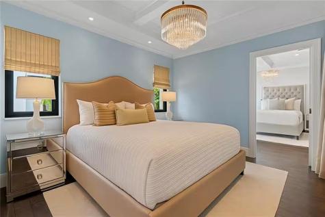 49 Fiesta Way Fort Lauderdale FL 33301