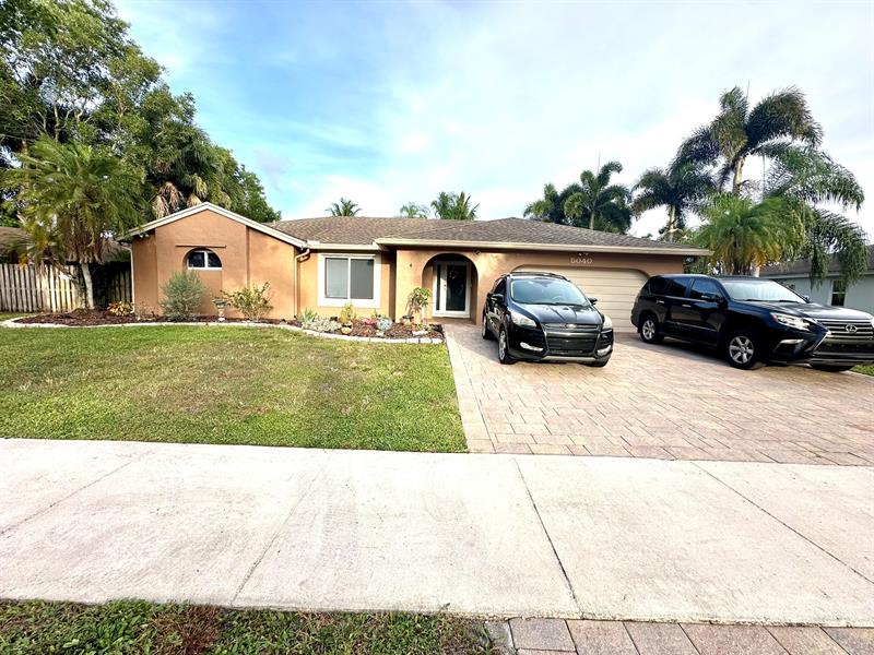 5040 SW 117th Way Cooper City FL 33330