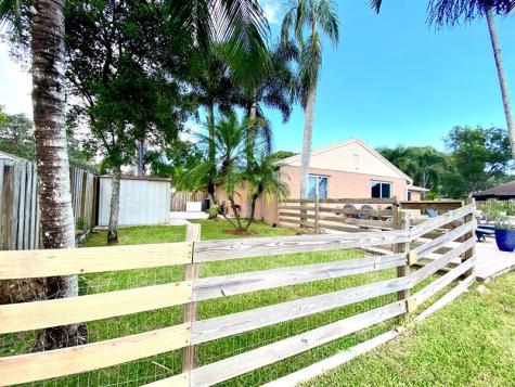 5040 SW 117th Way Cooper City FL 33330