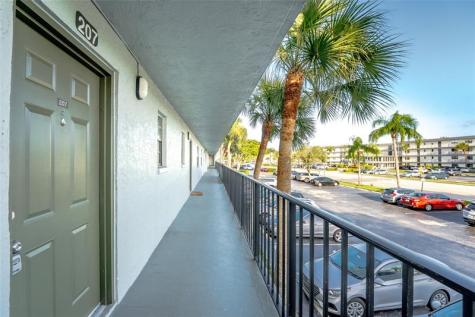 9440 SW 8th Street Boca Raton FL 33428